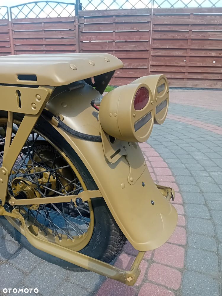 Harley-Davidson WL - 10