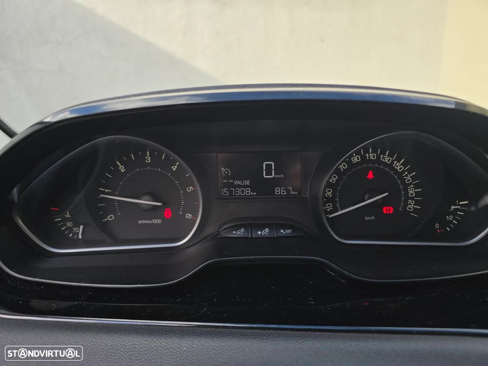 Peugeot 208 1.6 BlueHDi Active - 13