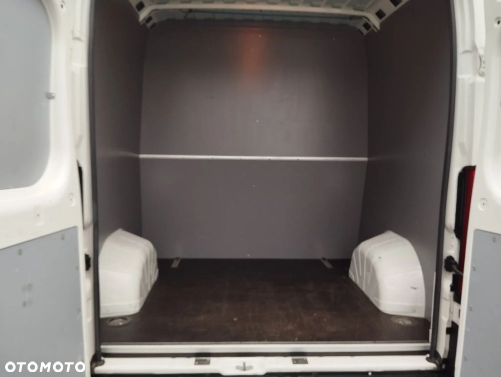 Citroën Jumper 35+ BlueHDi L4 - 11