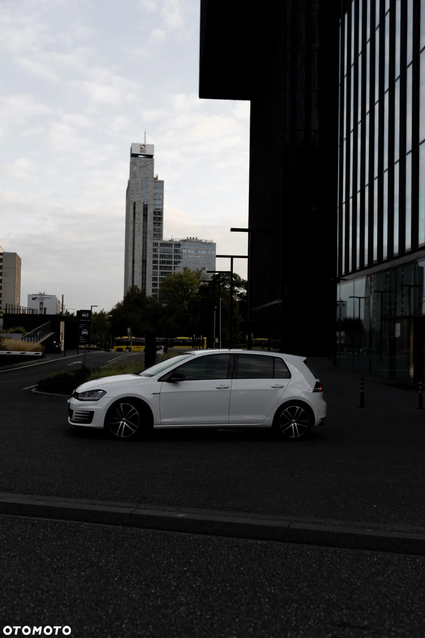 Volkswagen Golf VII 2.0 TDI BMT GTD - 3