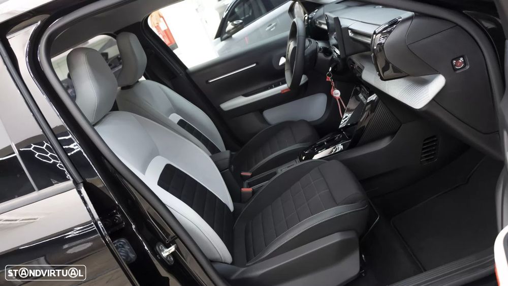 Citroën e-C3 44 kWh Autonomia Conforto Max - 13