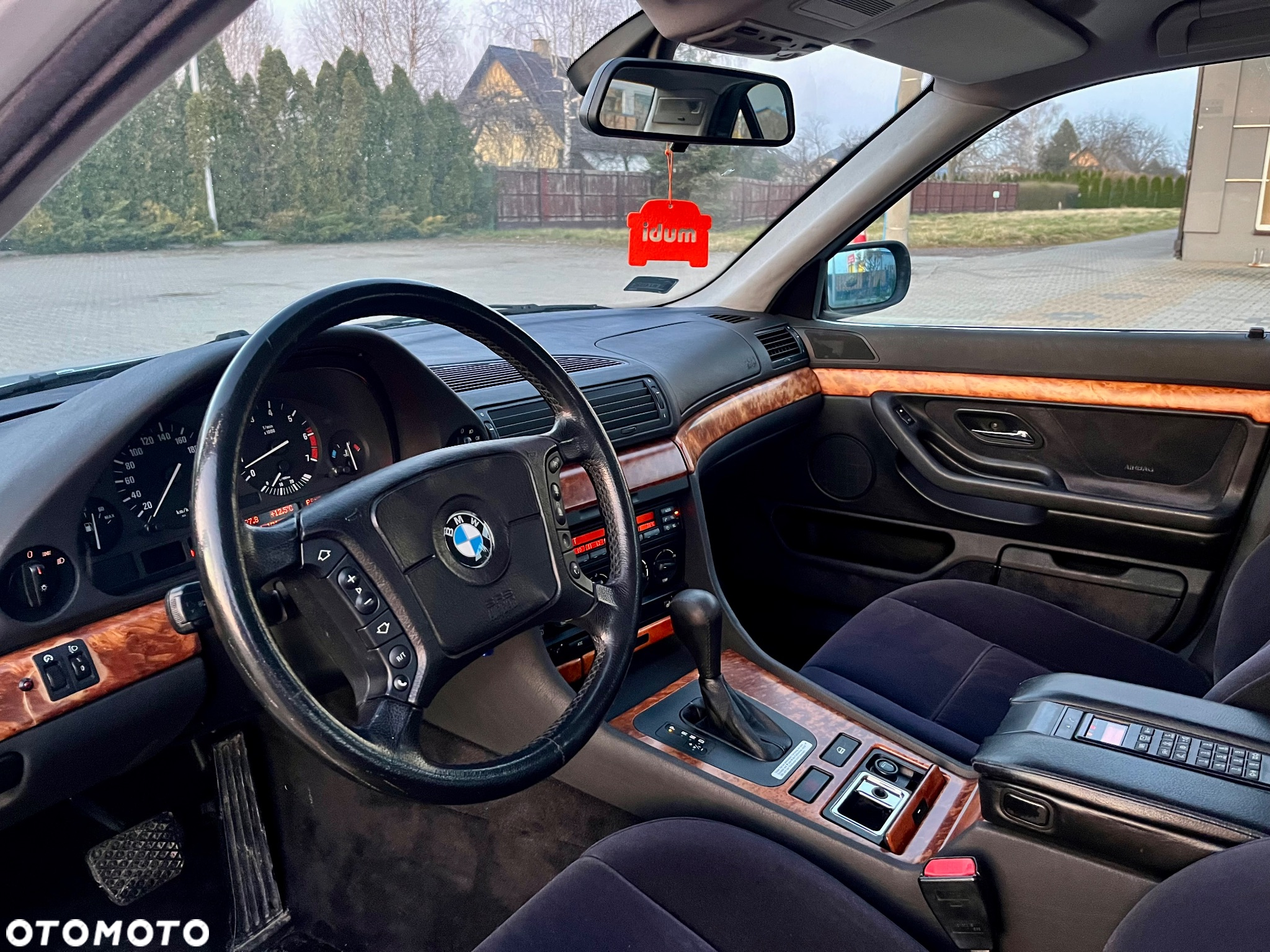 BMW Seria 7 735i - 7
