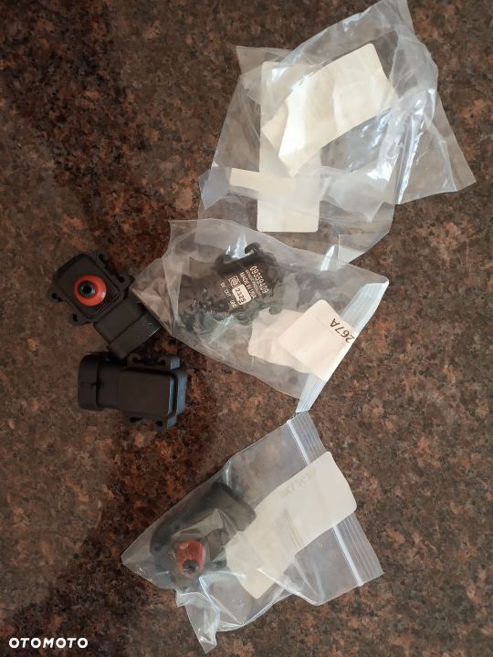 Czujnik cisnienia W KOLEKTORZE MAP sensor CADILLAC 4.4 4.6 5.3 5.7 6.0 6.2 V8 DEVILLE SEVILLE ELDORADO CONCOURS DTS ESCALADE STS XLR SRX HUMMER H2 H3 PONTIAC 3.4 3.8 V6 GRAND PRIX BONNEVILLE FIREBIRD - 3