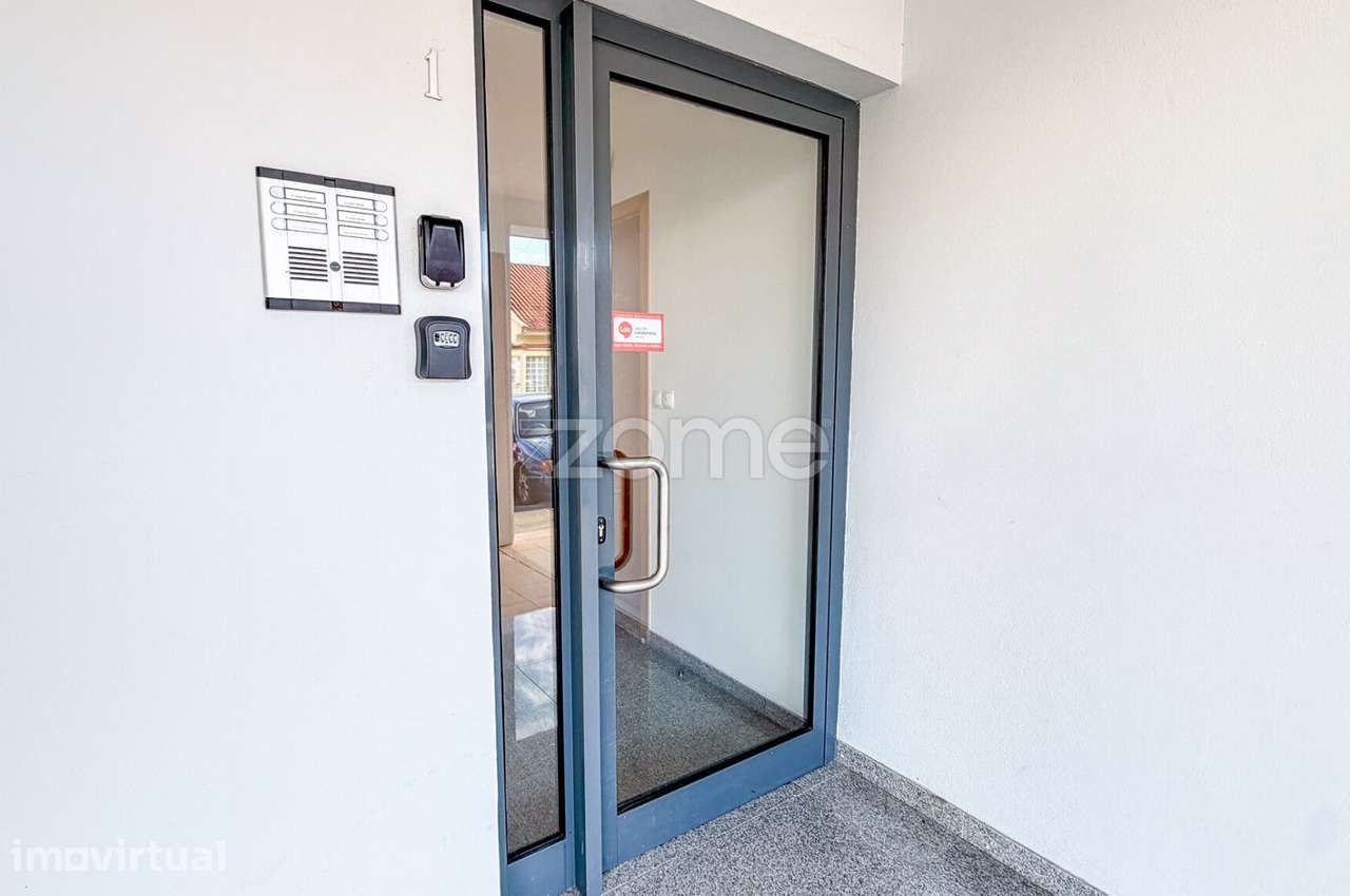 Apartamento T2 para arrendamento em São Pedro, Ponta Delgada - Grande imagem: 2/22