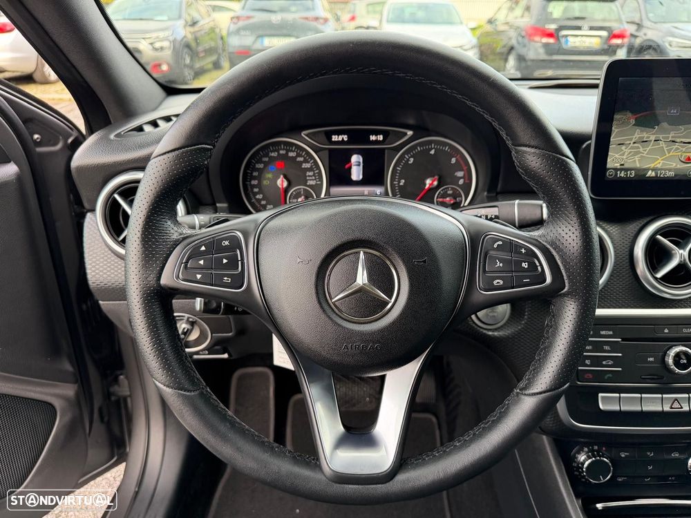 Mercedes-Benz A 180 d AMG Line Aut. - 20