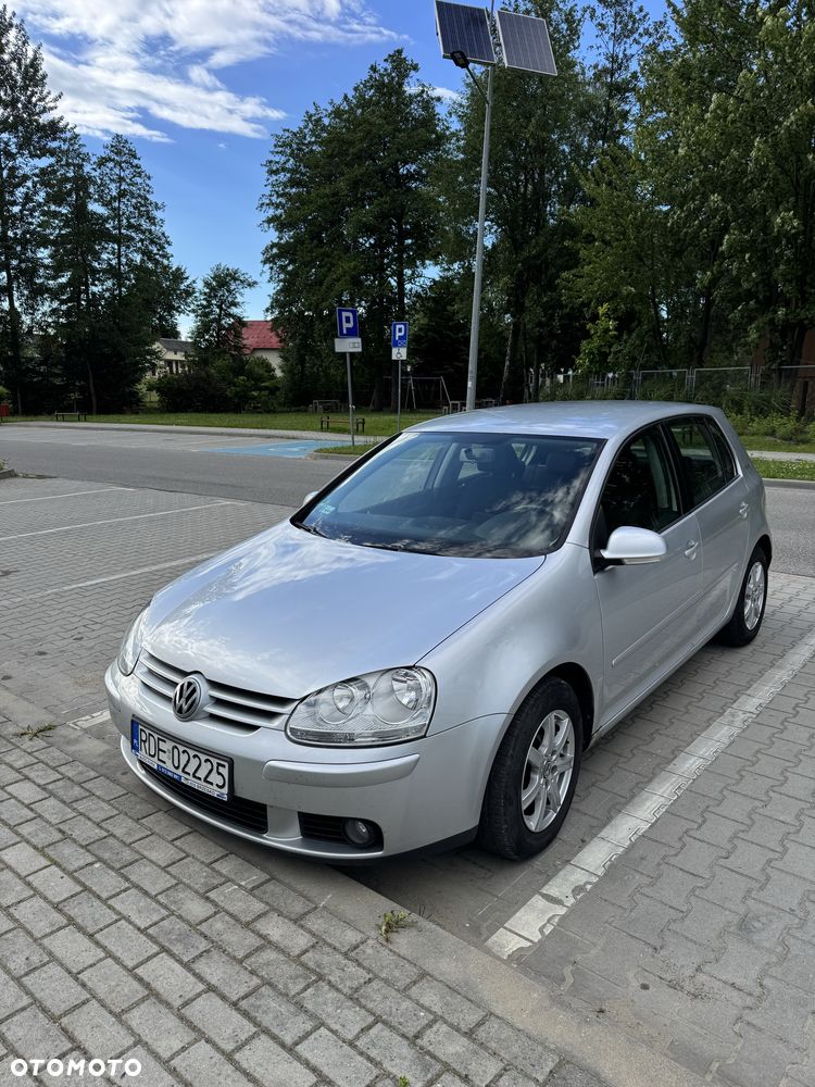 Volkswagen Golf - 1