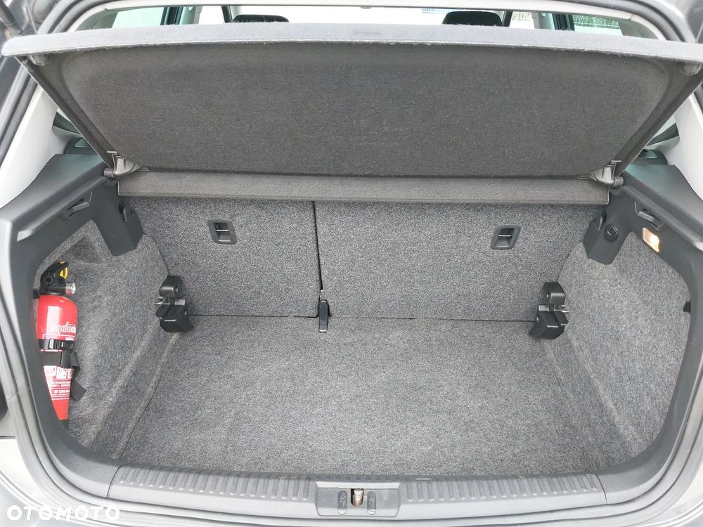 Volkswagen Polo 1.4 16V Highline - 11