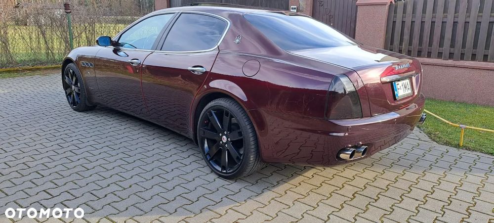 Maserati Quattroporte - 14