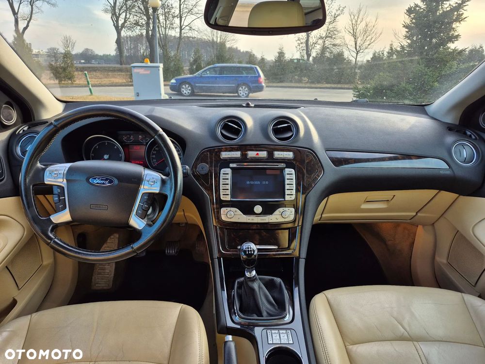 Ford Mondeo 2.0 TDCi Ghia - 4