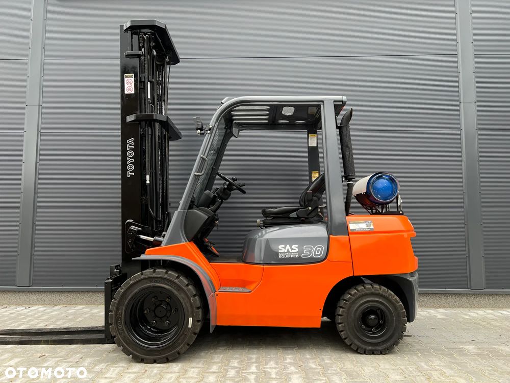 Toyota 02-7FGF30 - 9