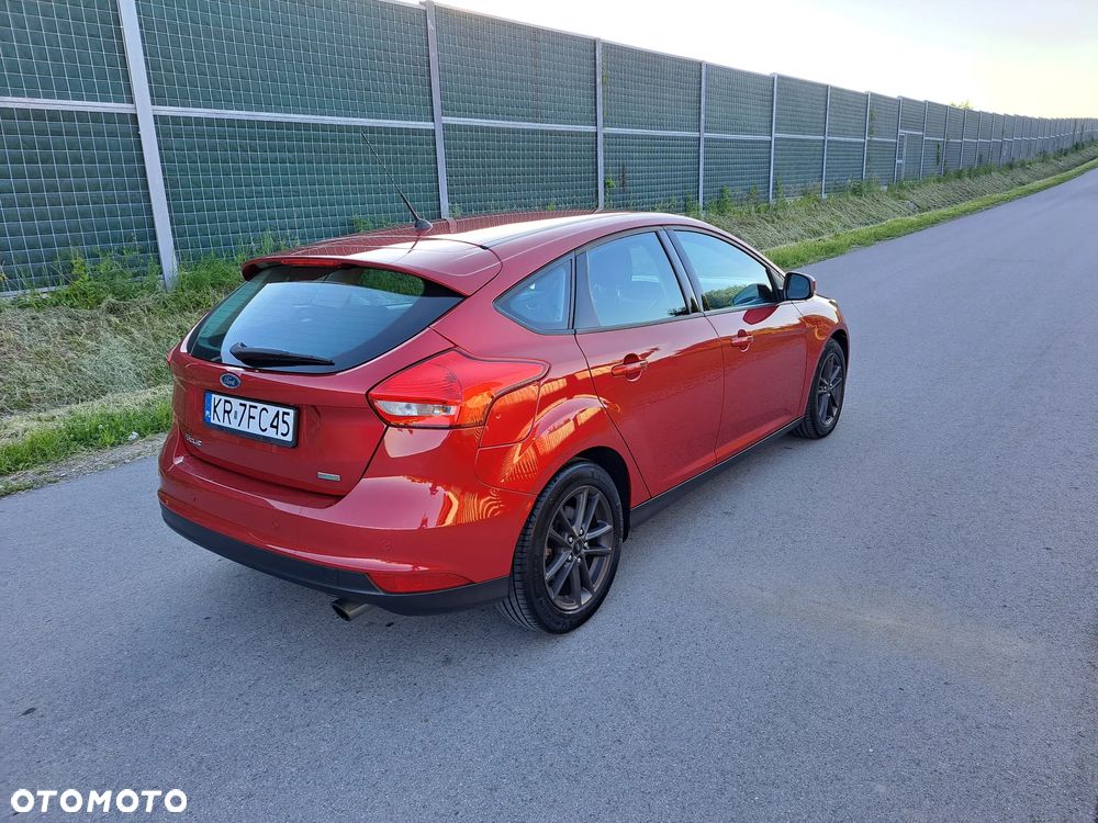 Ford Focus 1.5 EcoBoost Titanium ASS - 3