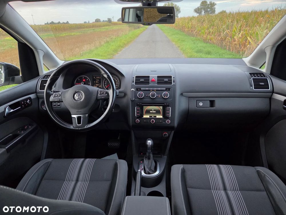 Volkswagen Touran 1.6 TDI DPF DSG MATCH - 22