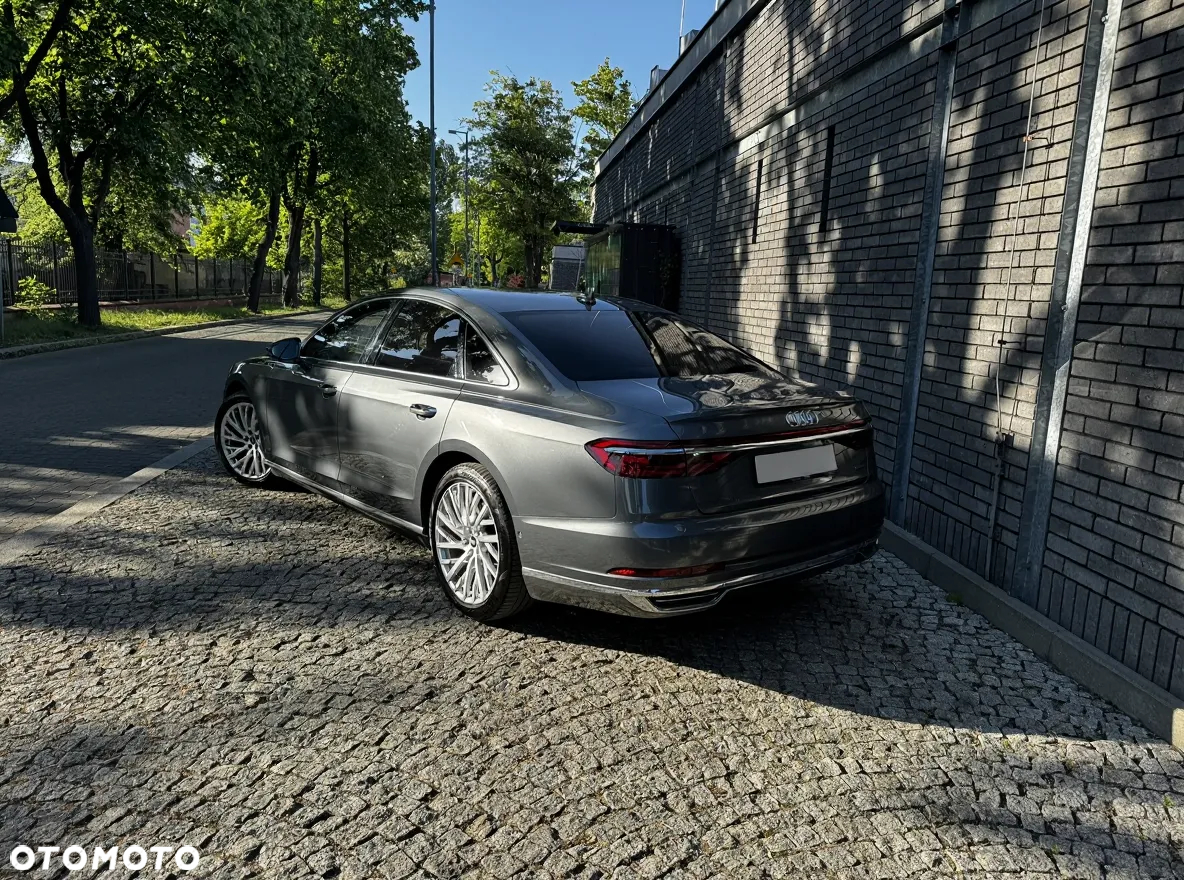 Audi A8 - 9