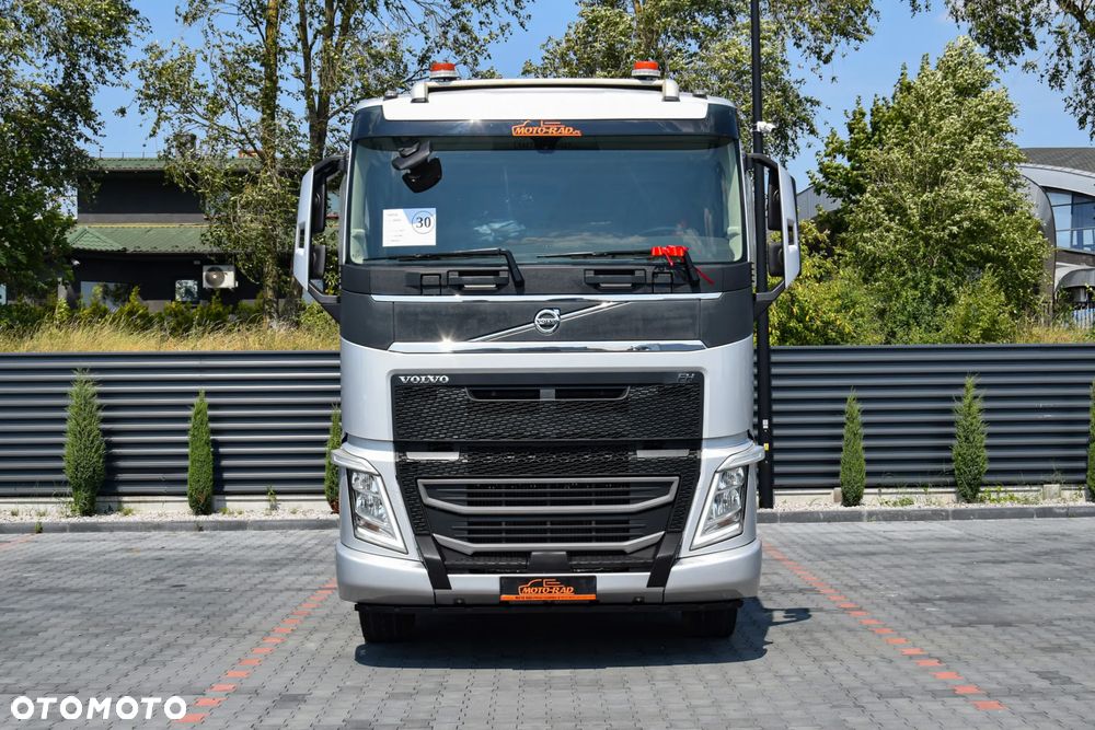 Volvo FH500 / NISKA KABINA / HYDRAULIKA / EURO 6 / ACC / LEDY / ALUFELGI / SERWISOWANY / SPROWADZONY - 2