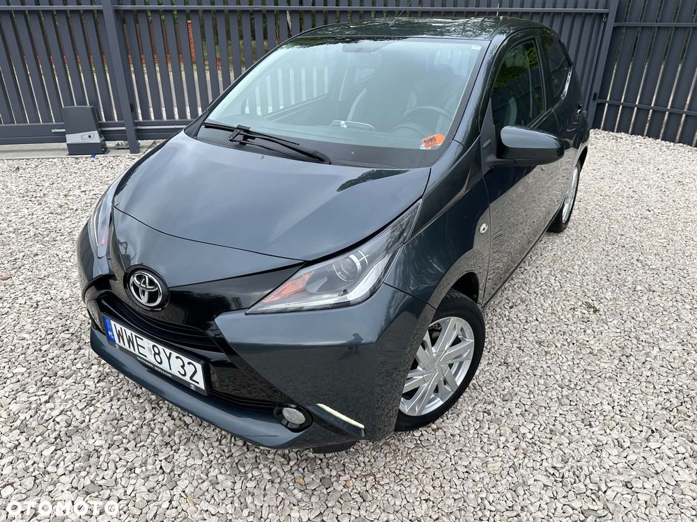 Toyota Aygo x-clusiv - 8