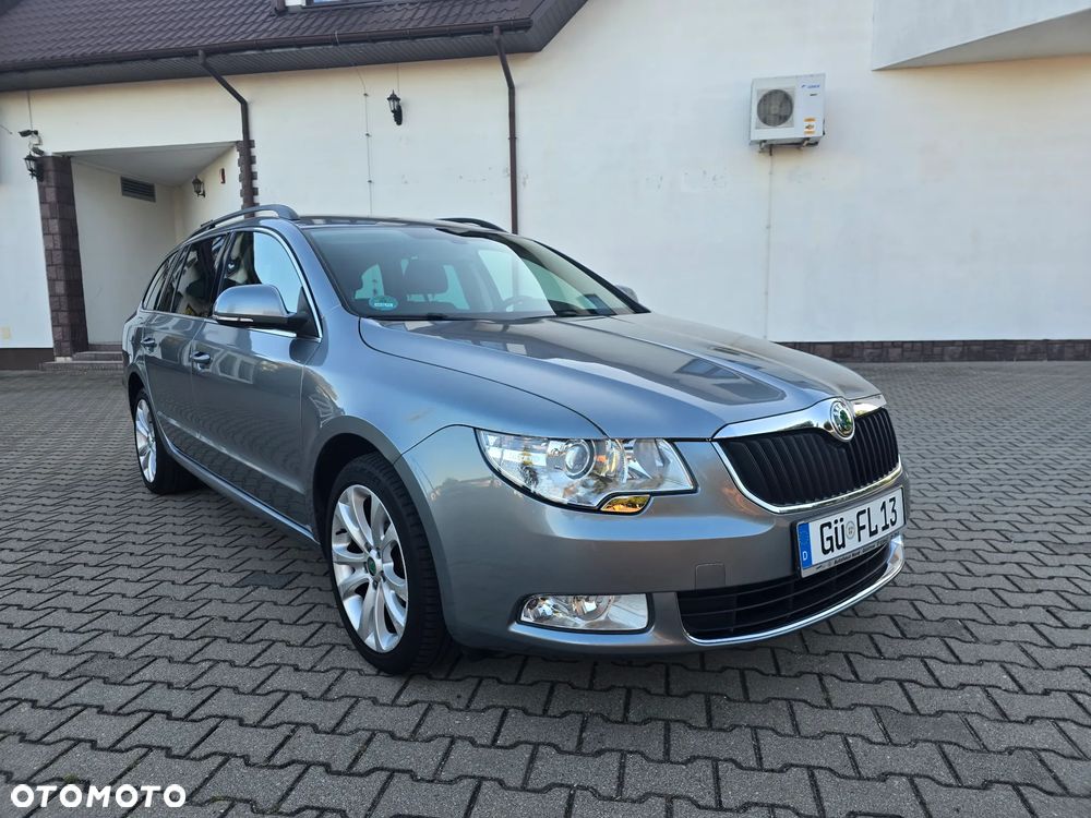 Skoda Superb 2.0 TDI Elegance DSG - 2