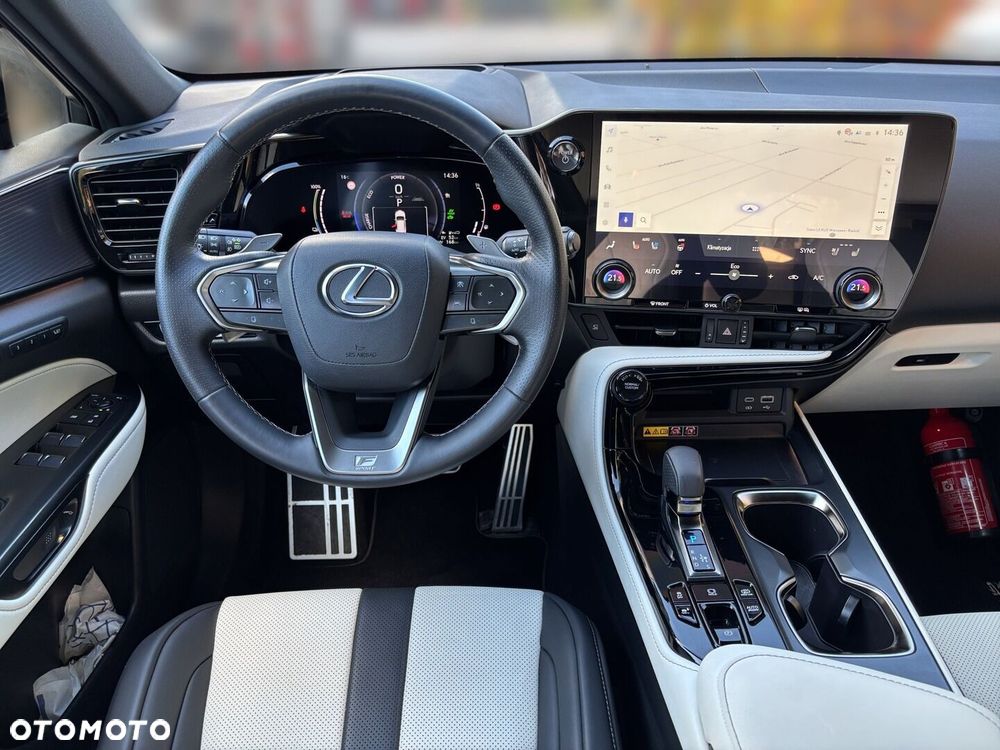 Lexus NX - 4