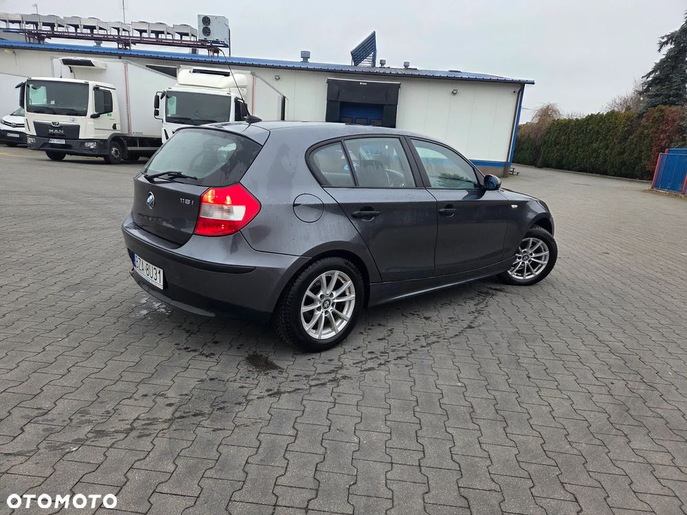 BMW Seria 1 118i - 12