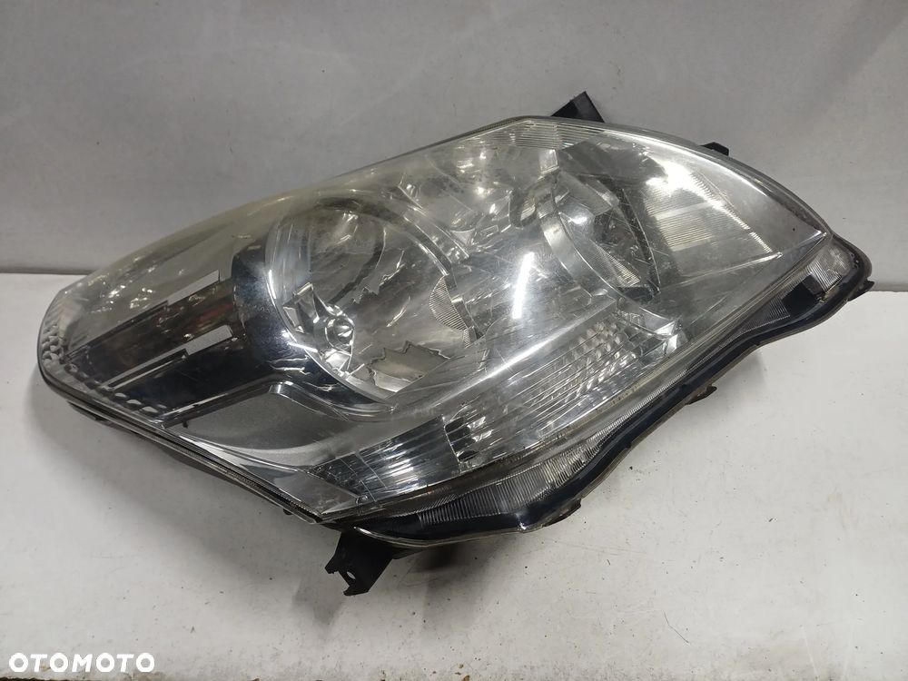 Lampa prawy przod toyota corolla verso II 09-13r europa - 7