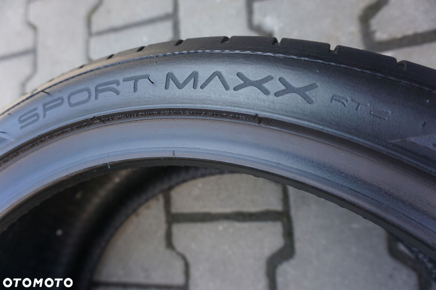 Dunlop SP Sport Maxx RT2 225/40R18 92Y L570 - 8