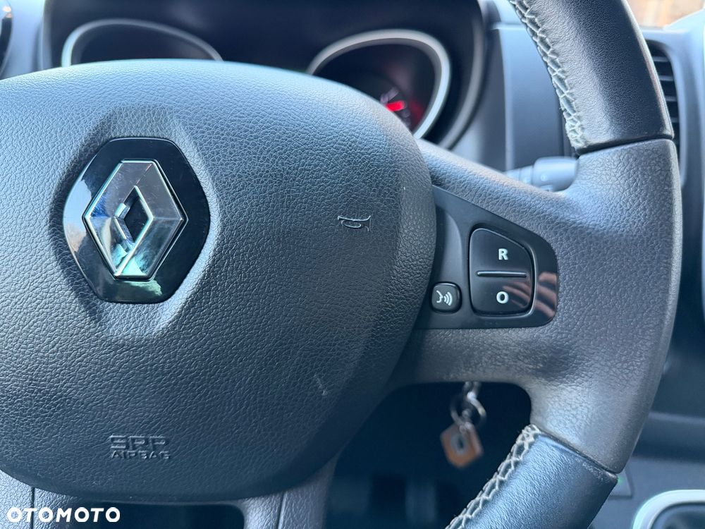 Renault Trafic 2.0 dCi EDC - 17