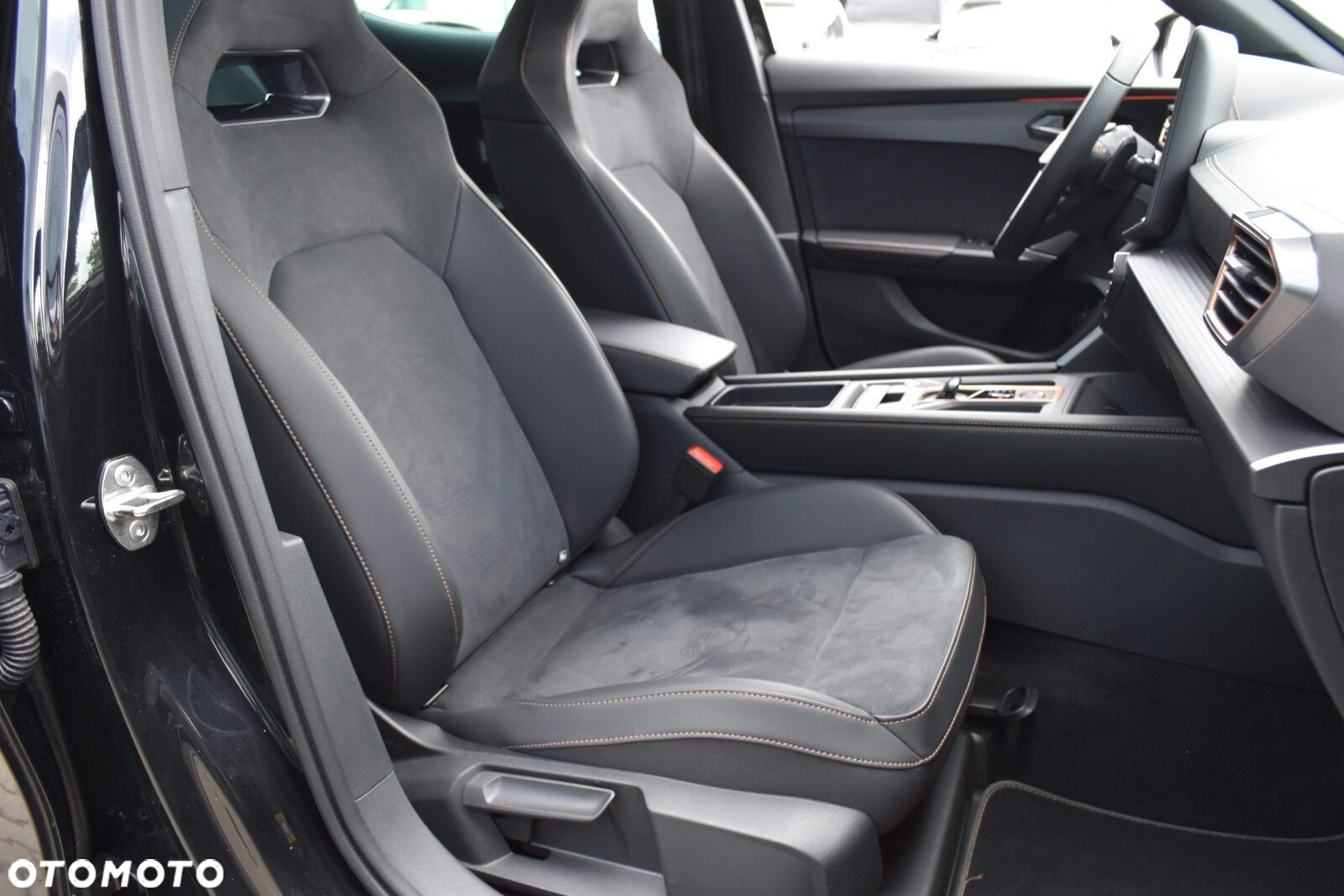 Cupra Formentor 1.5 TSI DSG - 29