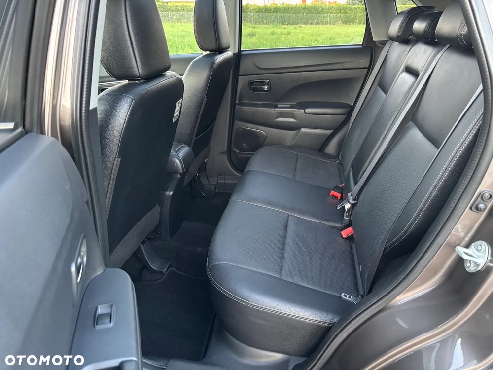 Mitsubishi ASX 1.8 DI-D 2WD Diamant Edition - 10