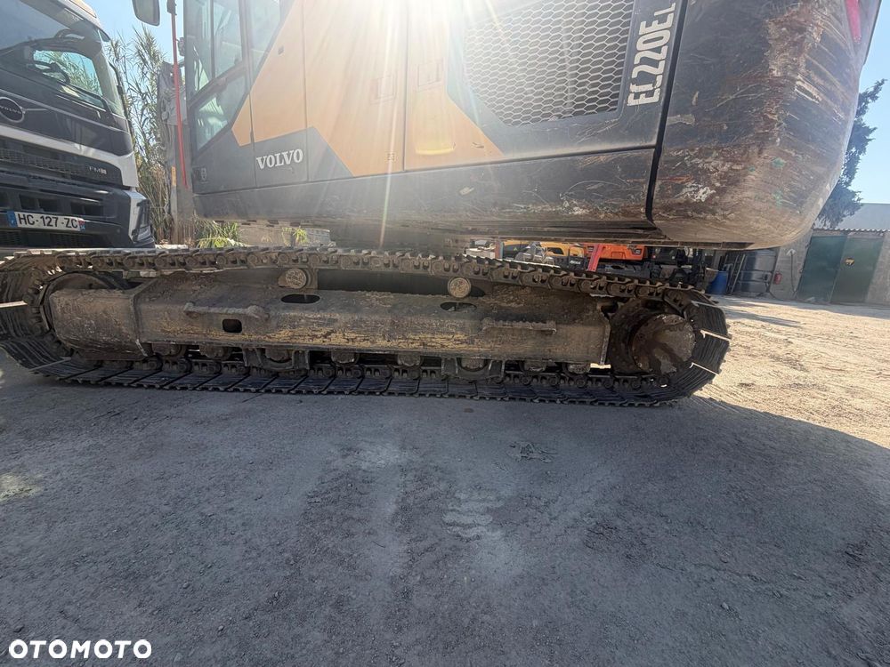 Volvo EC 220 EL Super Stan, komplet łyżek ,6200 mth - 5