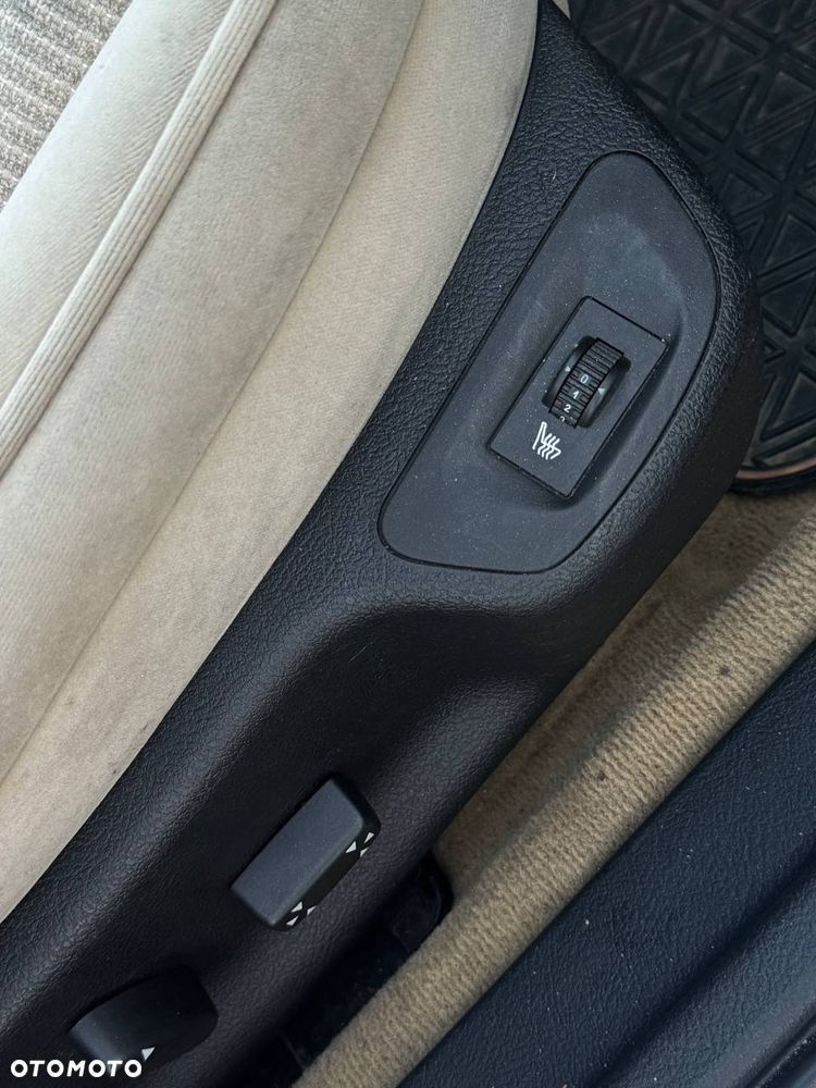 Peugeot 407 2.0 HDi Premium - 18