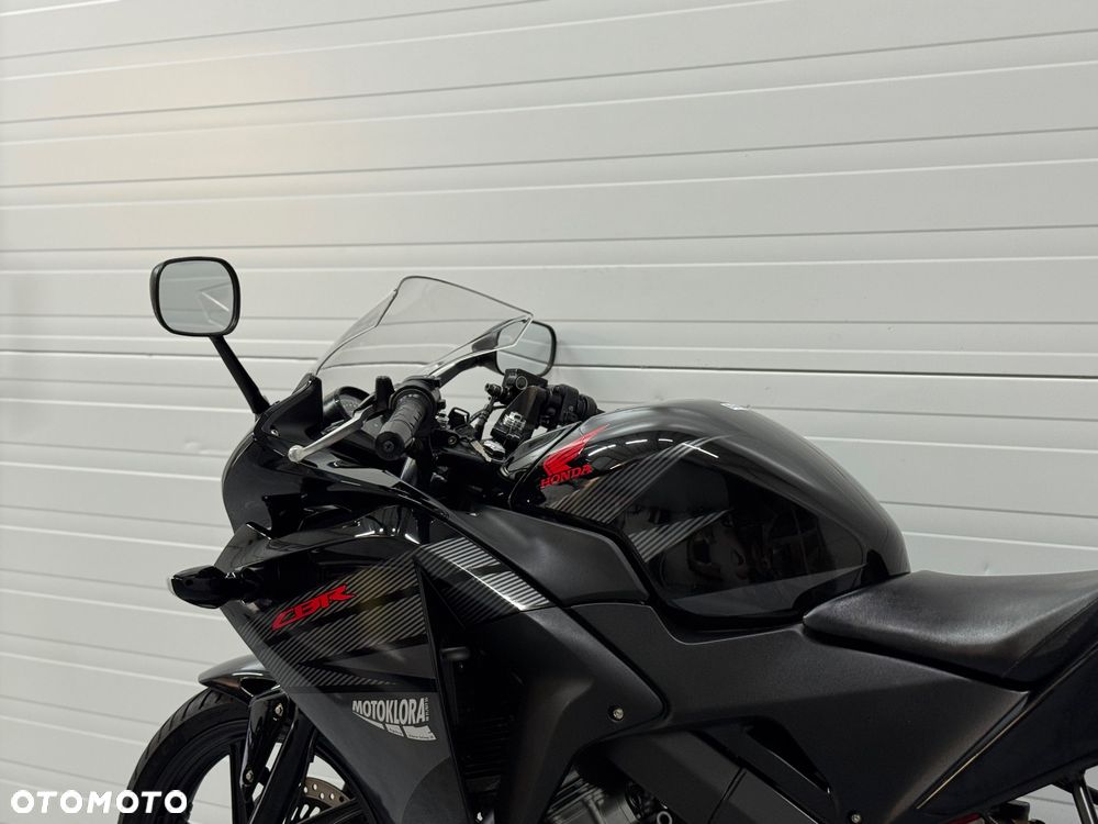 Honda CBR - 16