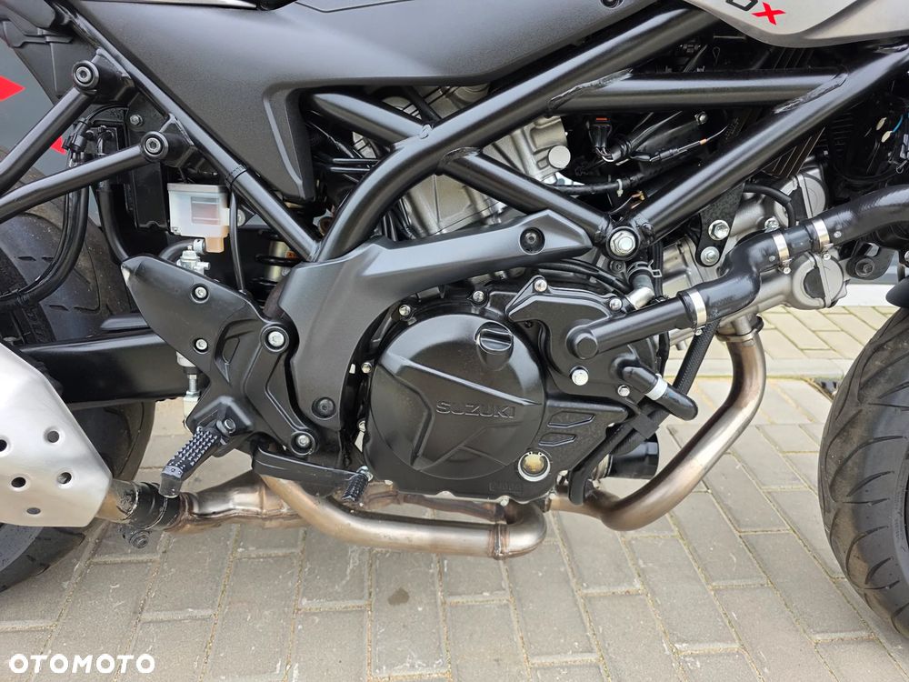 Suzuki SV - 24
