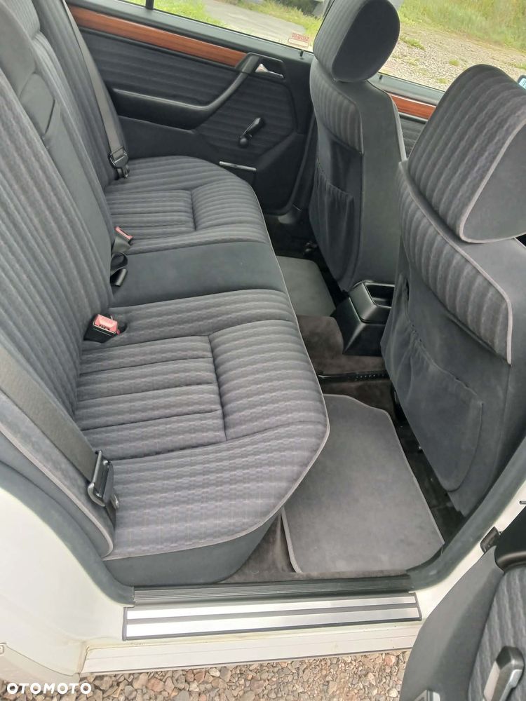 Mercedes-Benz W124 (1984-1993) - 9