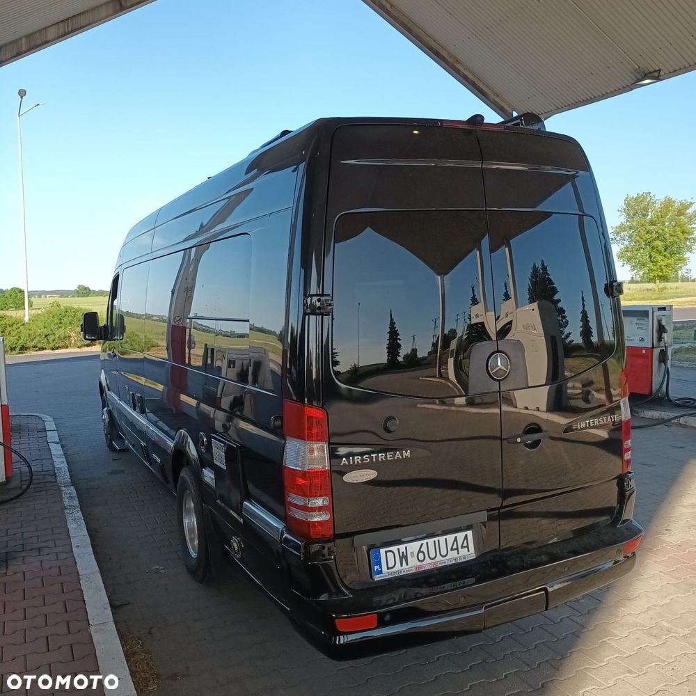 Mercedes-Benz INTERSTATE - 4