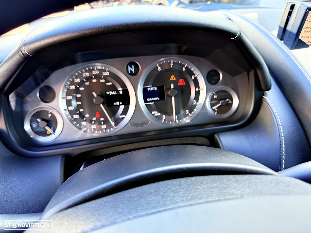 Aston Martin Vantage Coupe V8 Sportshift - 13