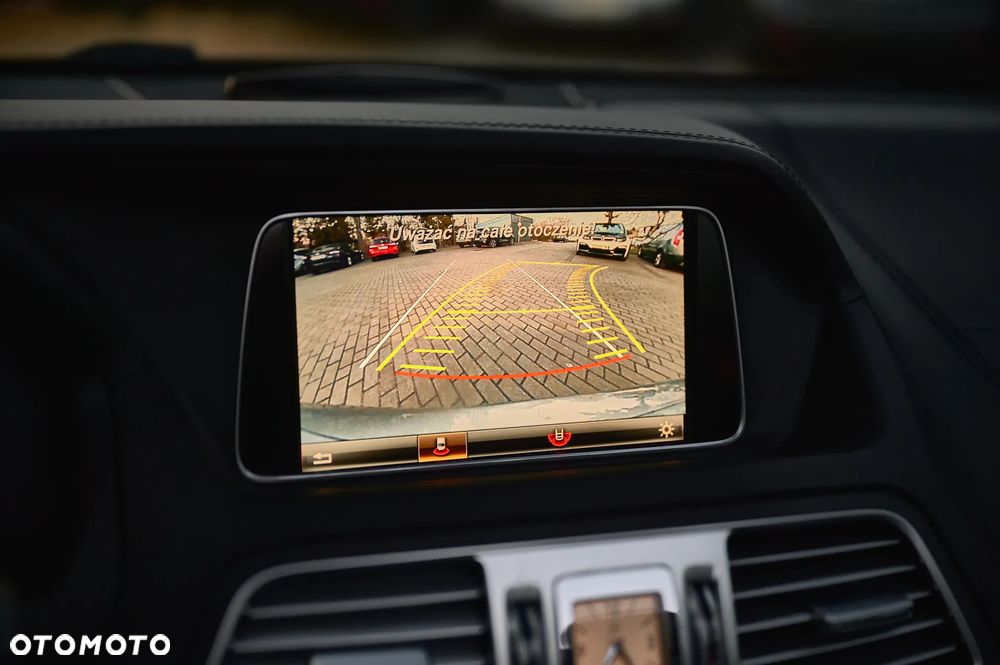 Mercedes-Benz Klasa E 400 7G-TRONIC Sport Edition - 35