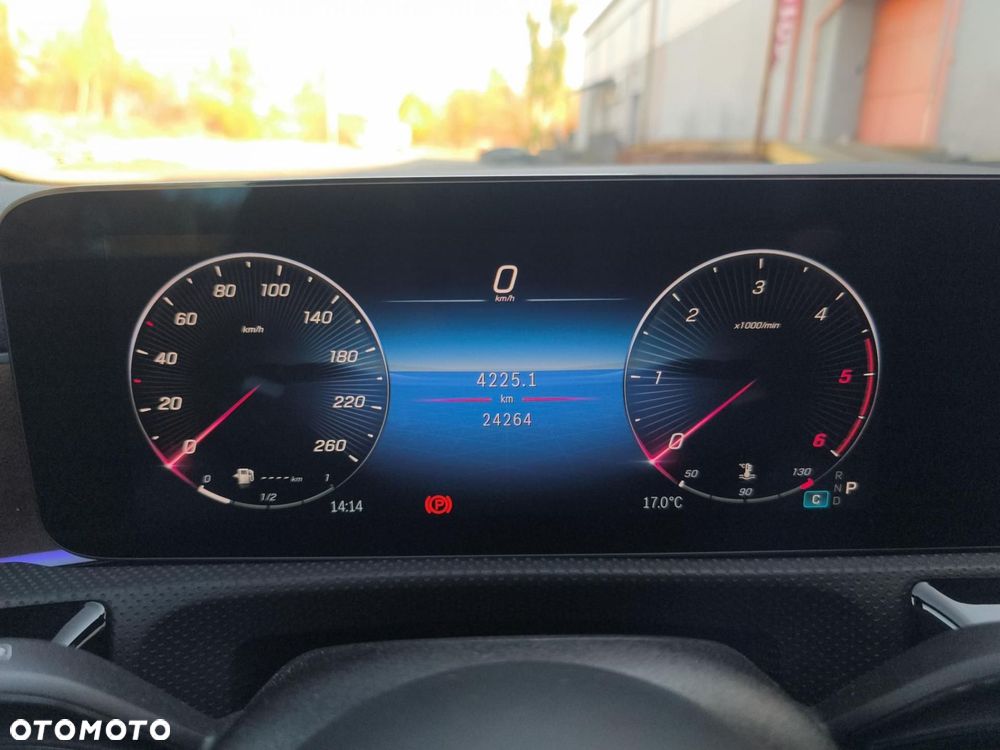 Mercedes-Benz CLA - 18