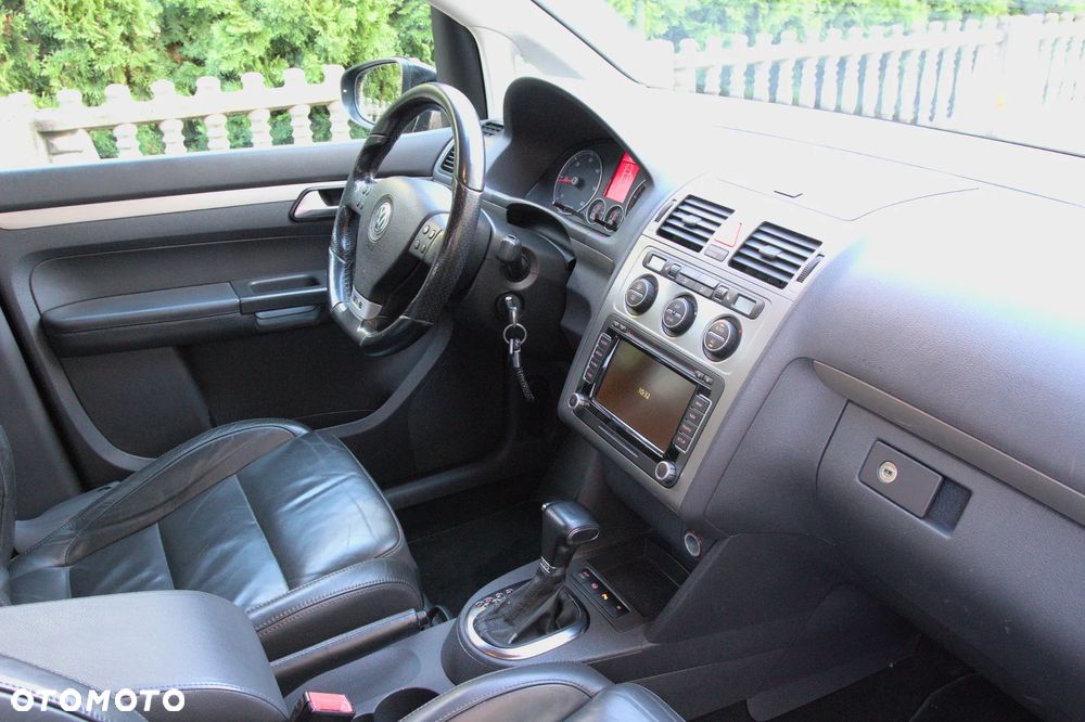 Volkswagen Touran 2.0 TDI DPF Cross DSG - 6