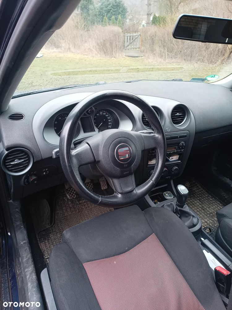 Seat Ibiza SC 1.4 16V Entry - 2