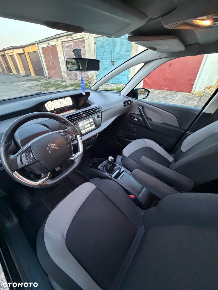 Citroën C4 Picasso VTi 120 Attraction - 25