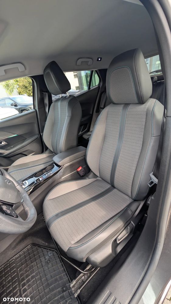 Peugeot 2008 1.2 PureTech Allure Pack S&S EAT8 - 19