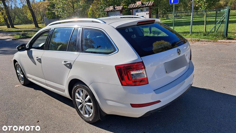 Skoda Octavia 1.6 TDI 4x4 Elegance - 9