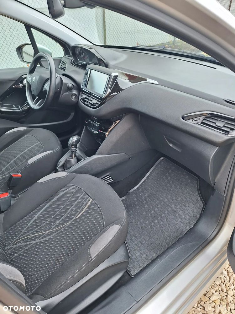 Peugeot 208 1.6 e-HDi Active STT - 8