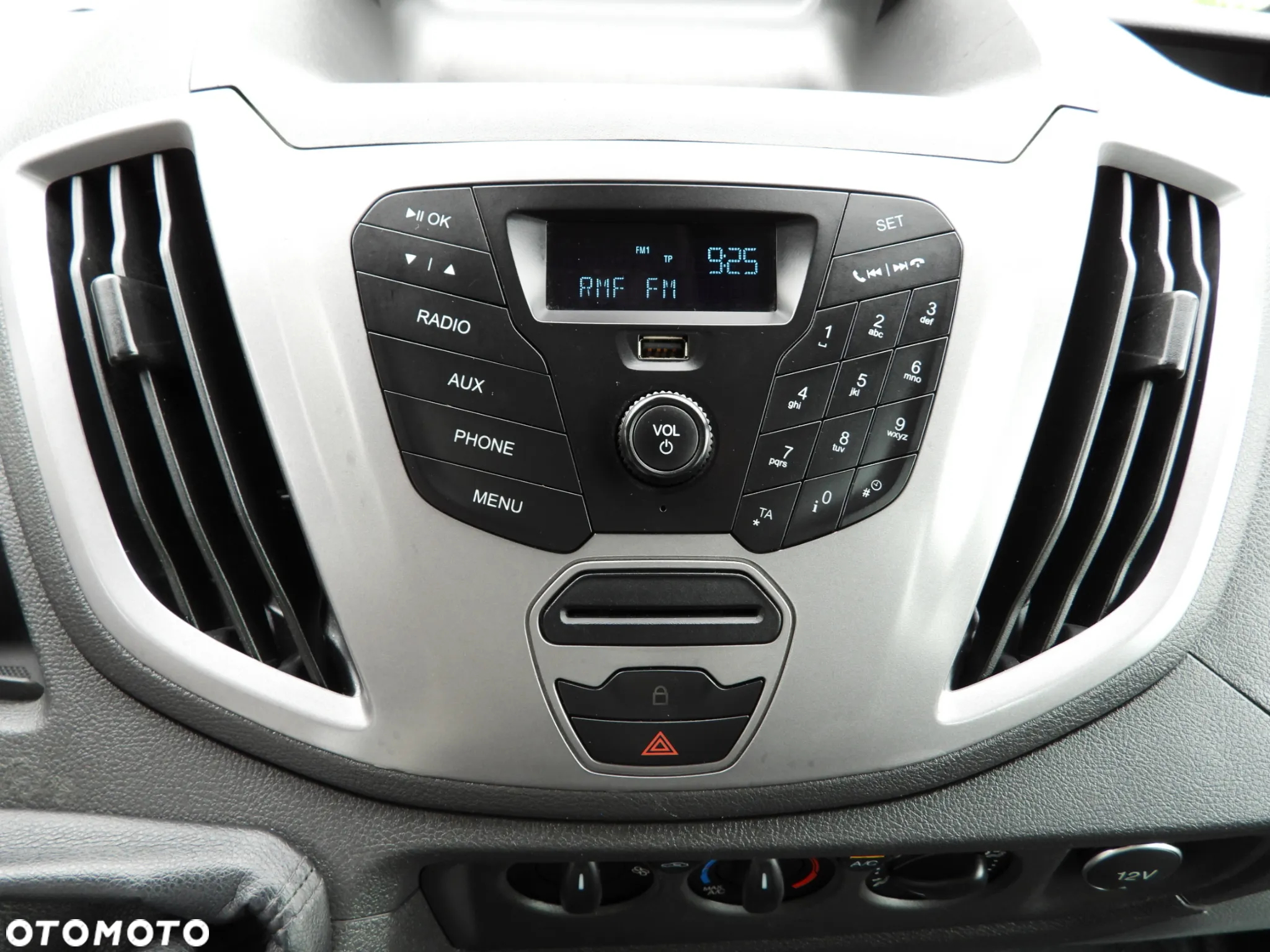 Ford TRANSIT WYWROTKA PODWÓJNA KABINA DOKA 6 MIEJSC TEMPOMAT KLIMATYZACJA BLIŹNIACZE KOŁA 170KM [ K56631 ] - 35