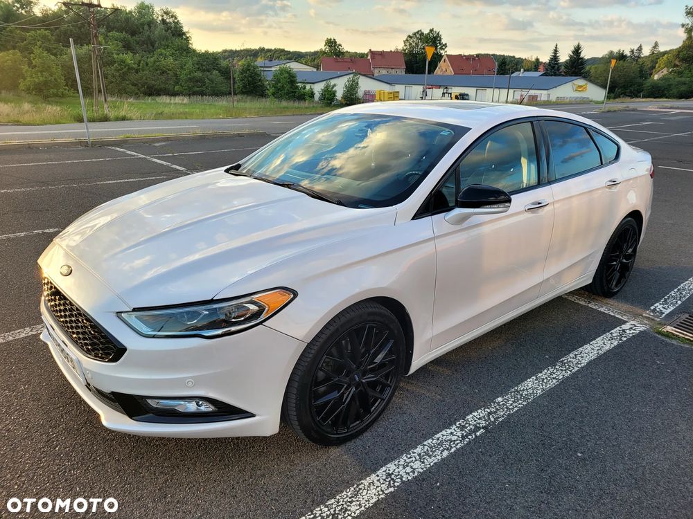 Ford Fusion - 8