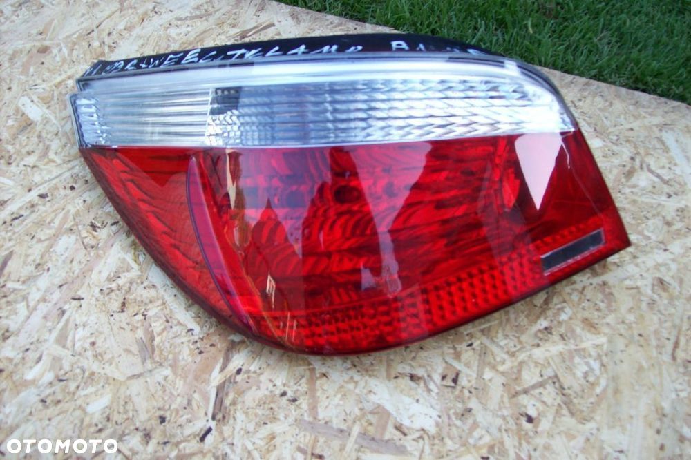 lampa tylna lewa bmw e 60 - 1
