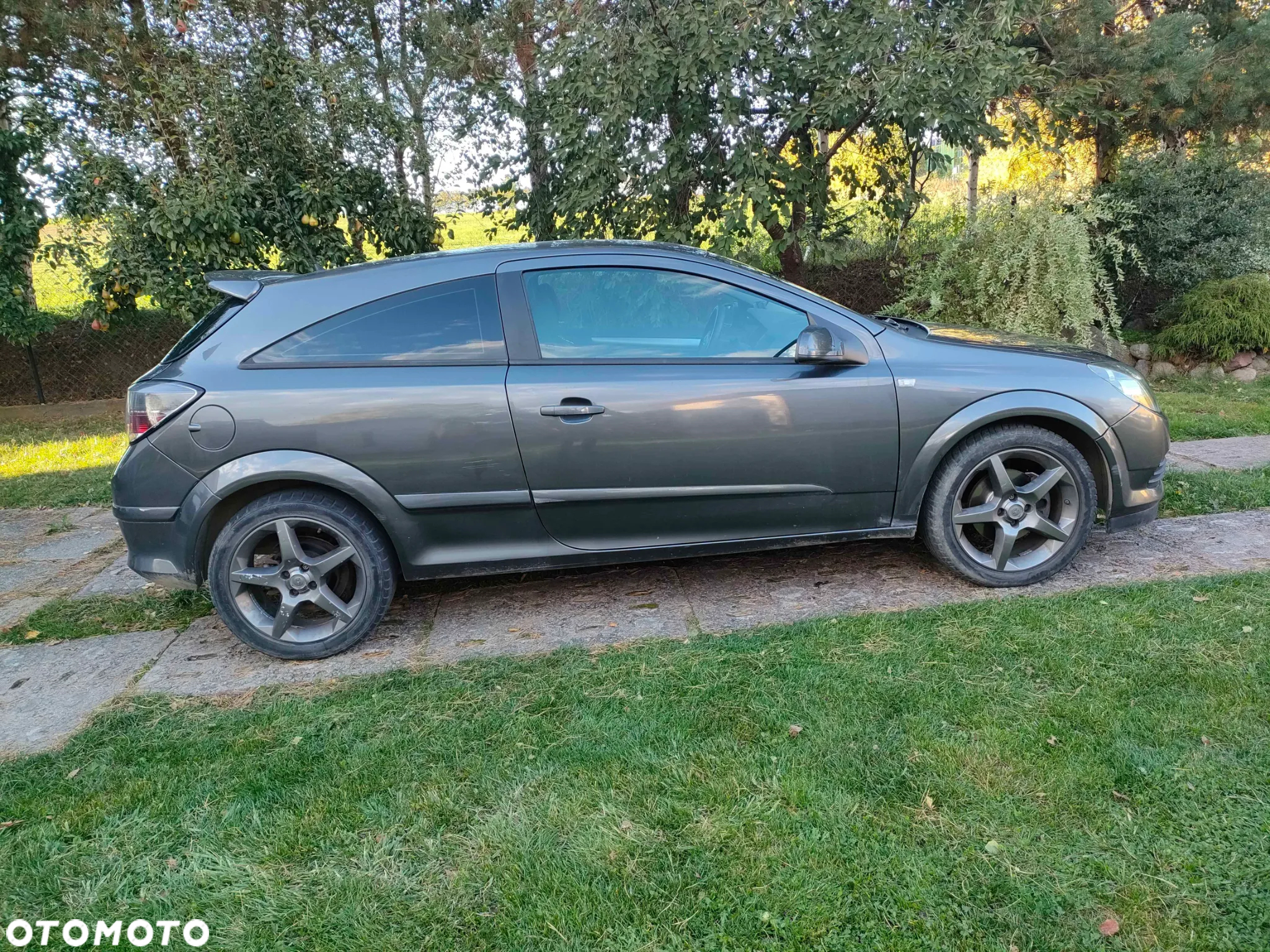 Opel Astra GTC 1.4 - 3