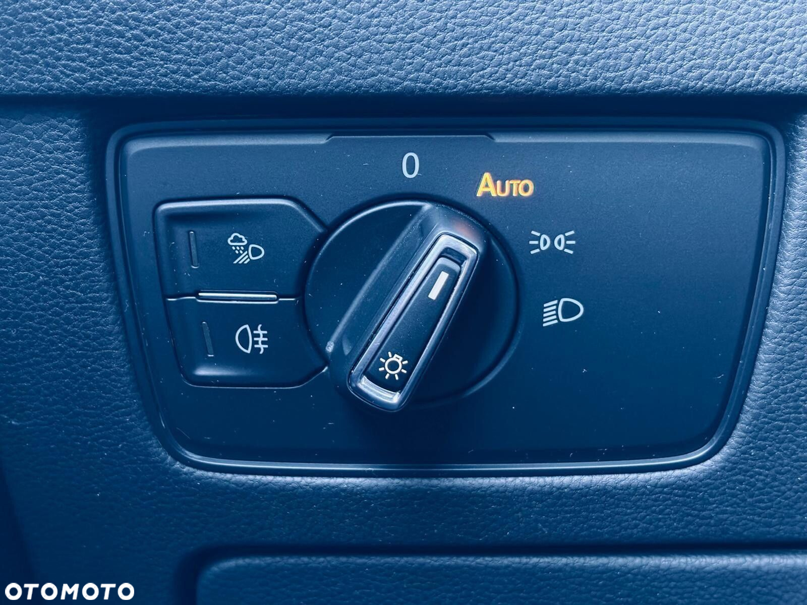 Volkswagen Arteon 2.0 TSI 4Motion R DSG - 37