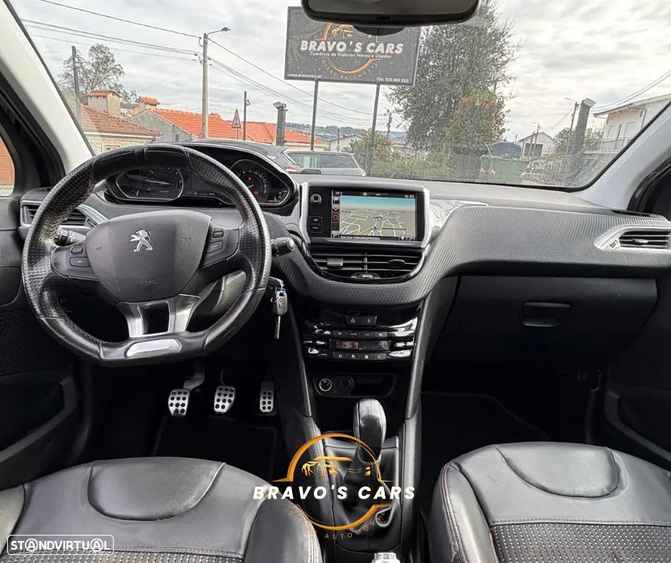 Peugeot 208 - 16