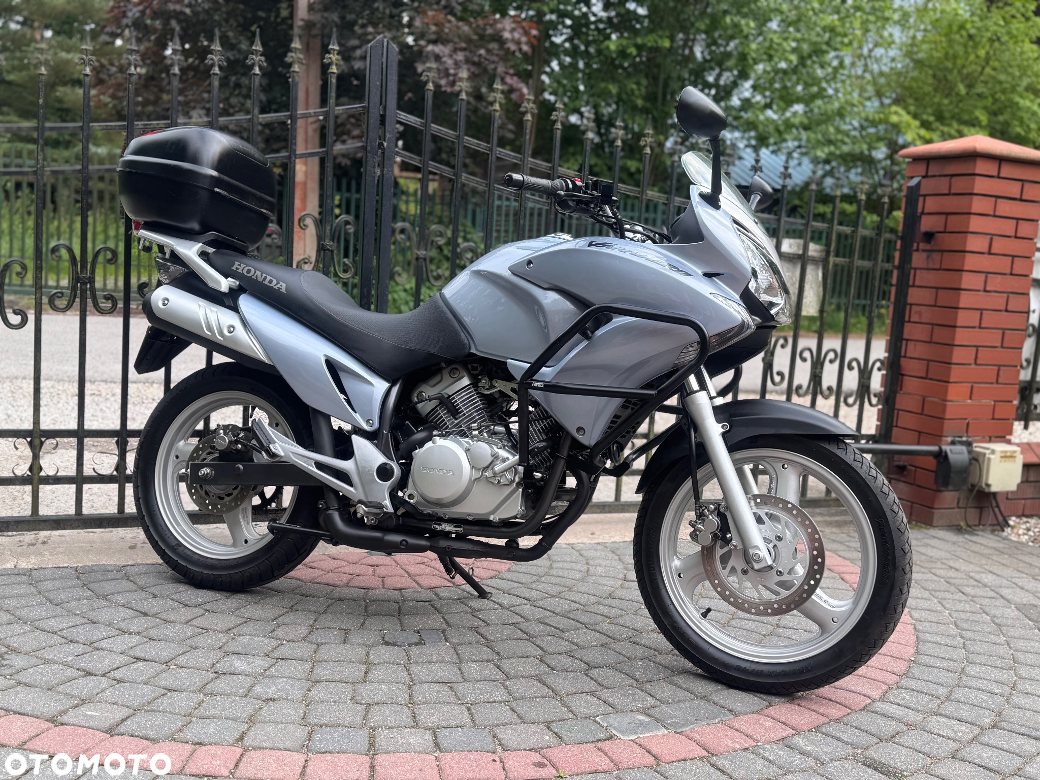 Honda XL - 2