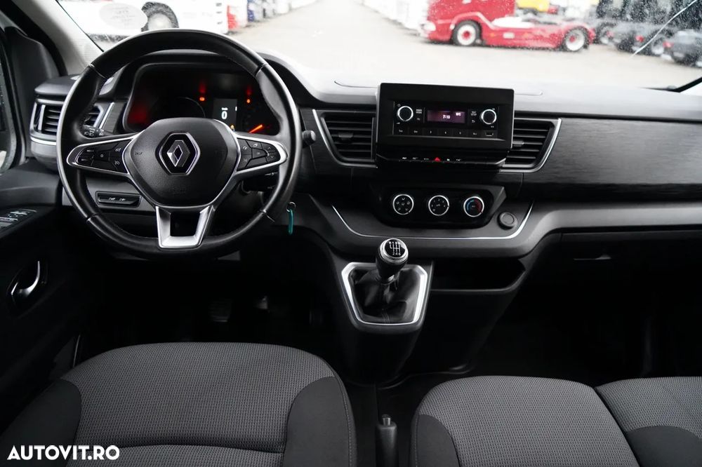 Renault TRAFIC III / AUTOBUS / 9 LOCURI / 2022 / REVIZIONAT / EURO 6 - 24